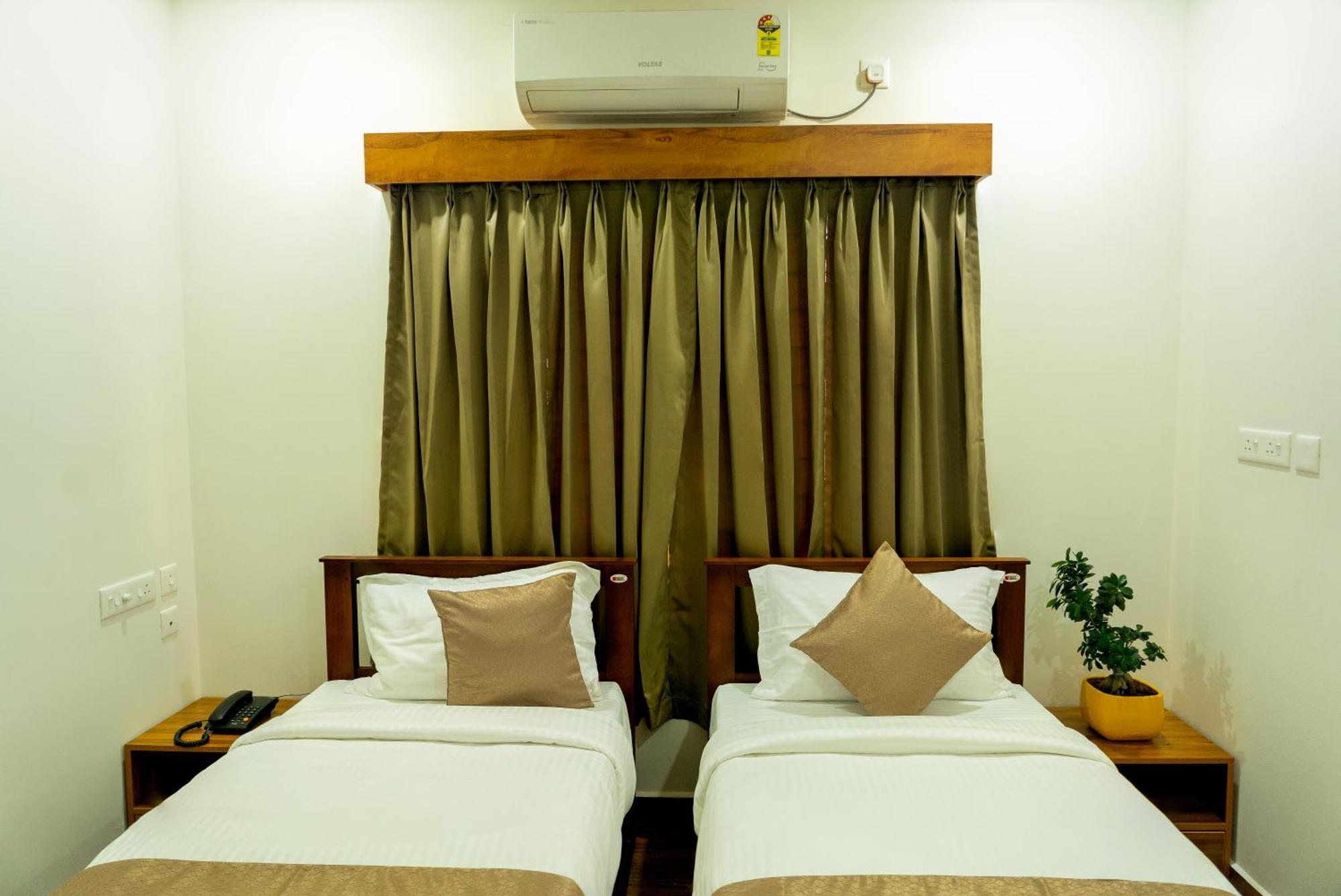 Hotel Fly View Airport Residency Nedumbassery Exterior foto