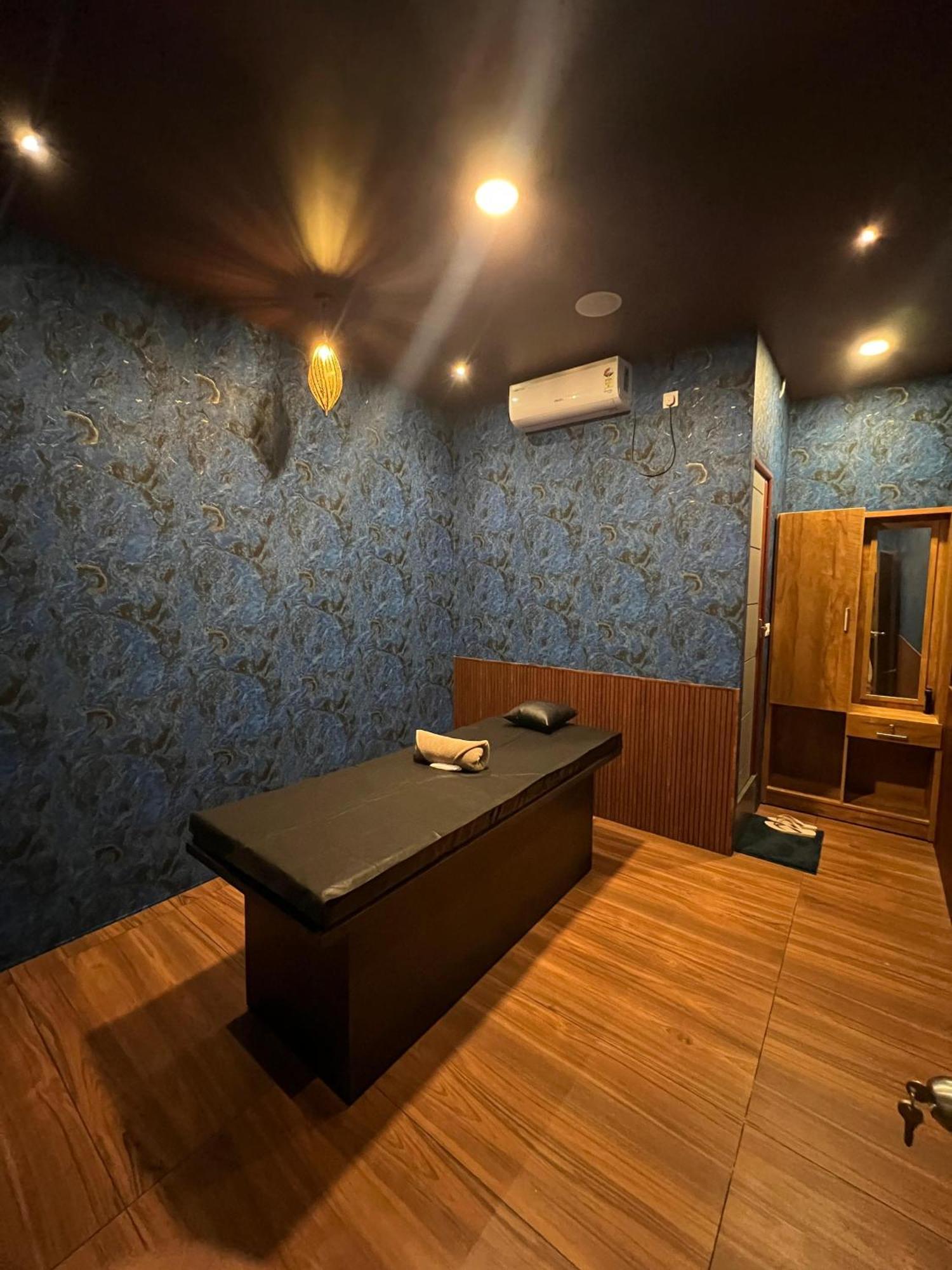 Hotel Fly View Airport Residency Nedumbassery Exterior foto